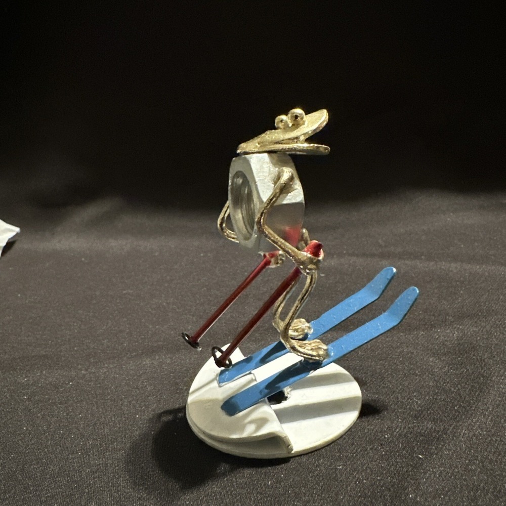 Vtg 2000 Arthur Ward Skier Frog Sculpture Nuts Bolts Winter Sport Reproduction - Picture 6 of 8